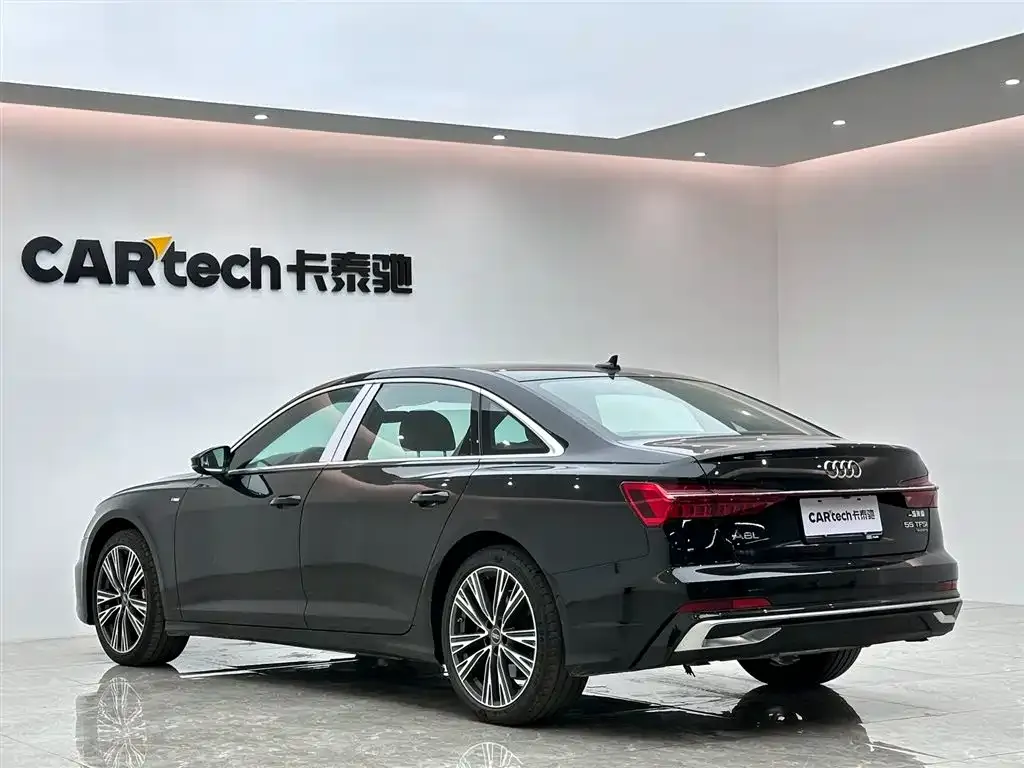 Audi A6L — фото 10