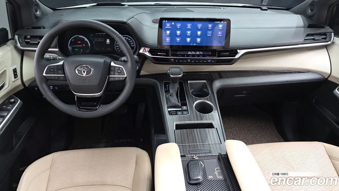 Toyota Sienna — фото 2