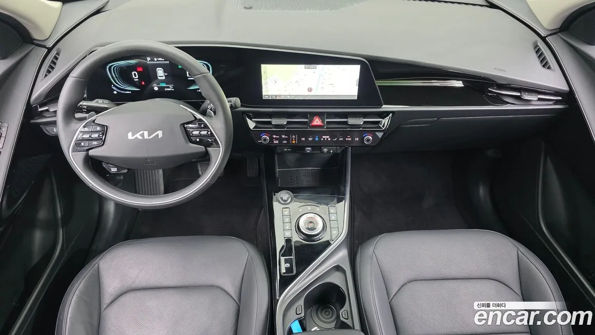 Kia Niro — фото 9