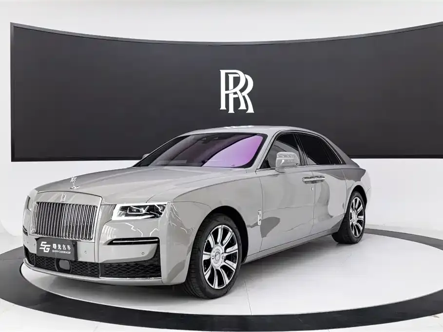 Rolls-Royce Ghost — фото 1