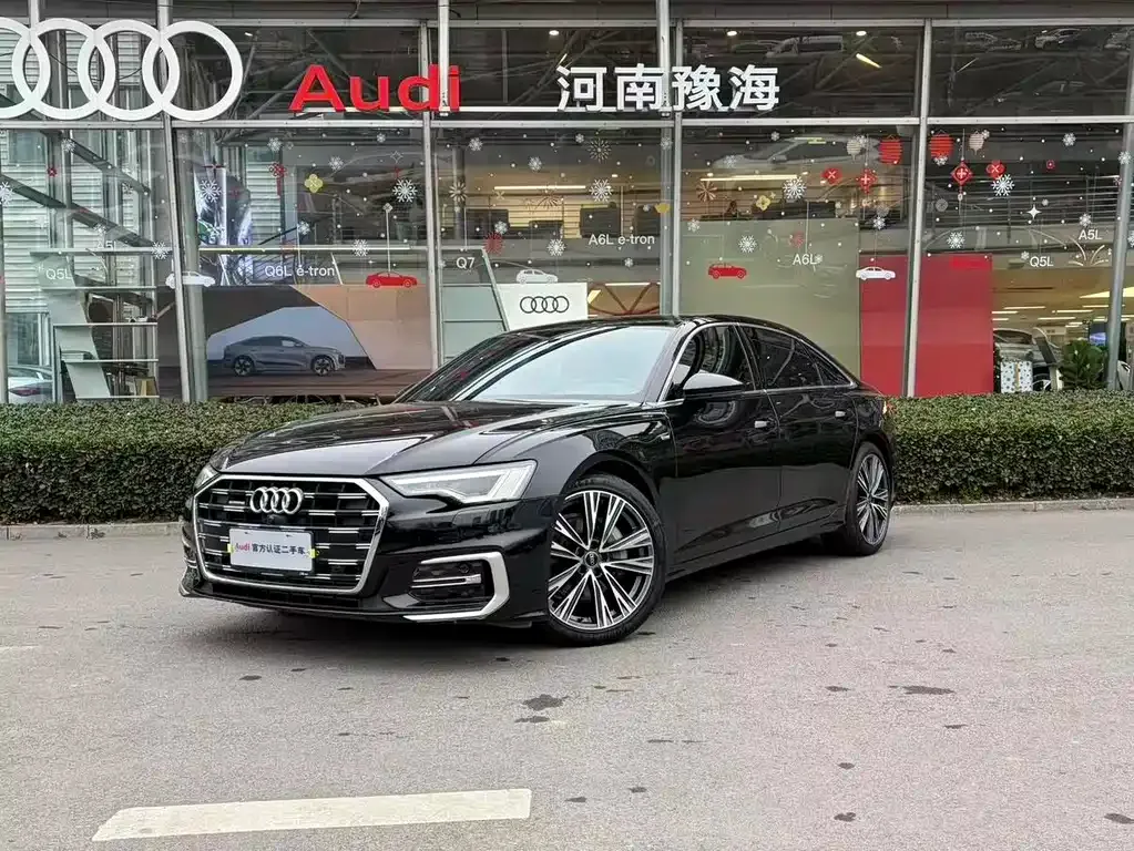 Audi A6L — фото 1