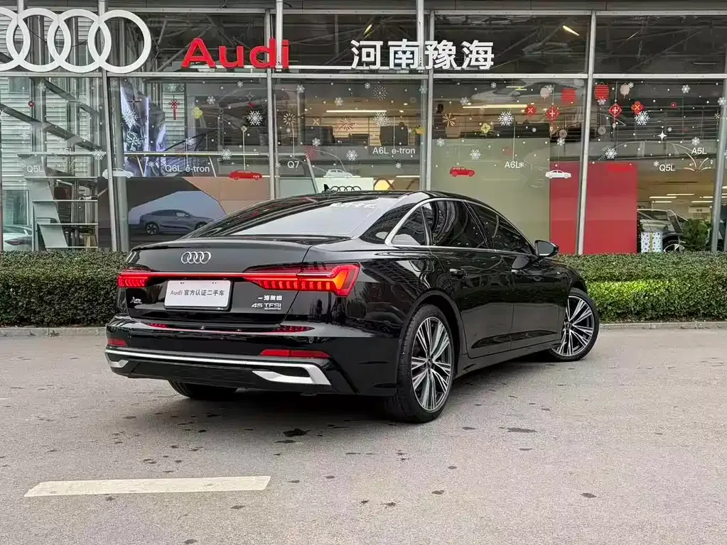Audi A6L — фото 10