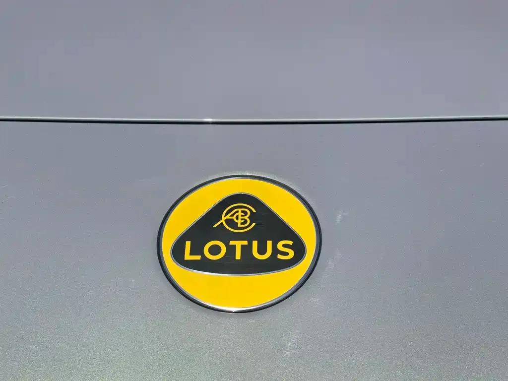 Lotus EMEYA — фото 3