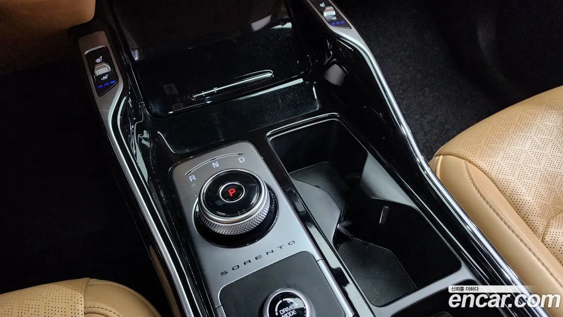 Kia Sorento — фото 8