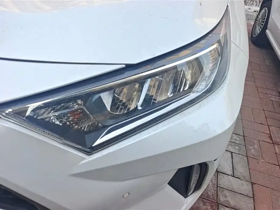 Toyota RAV4 Prime — фото 3