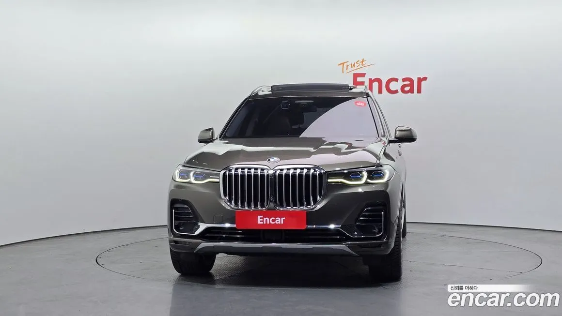 BMW X7 — фото 2