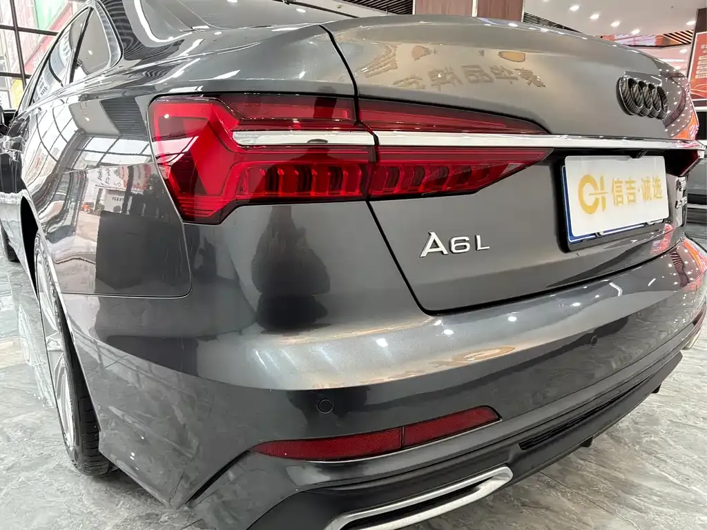 Audi A6L — фото 7
