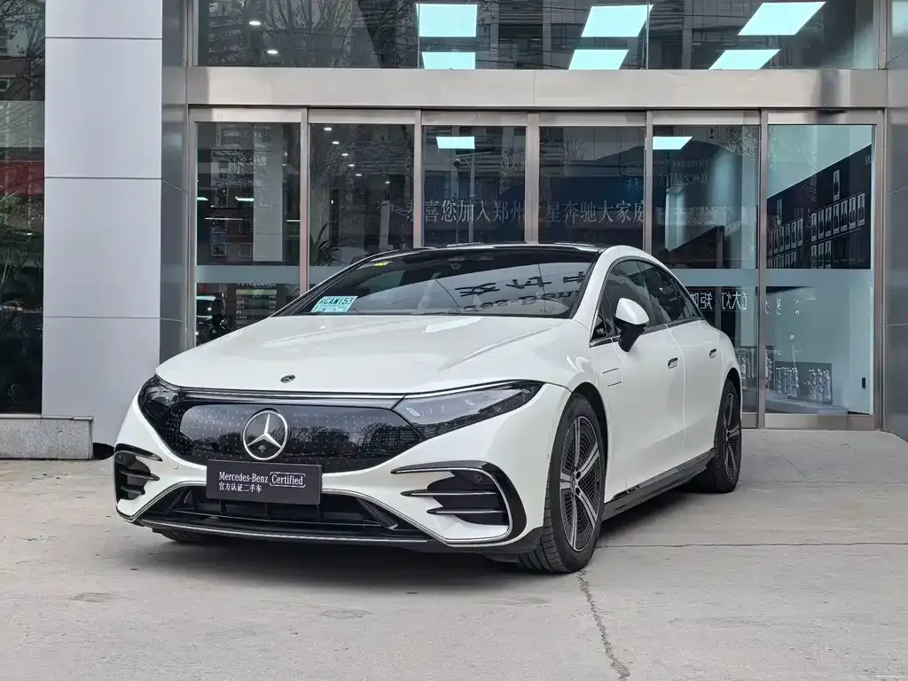 Mercedes-Benz EQS — фото 1