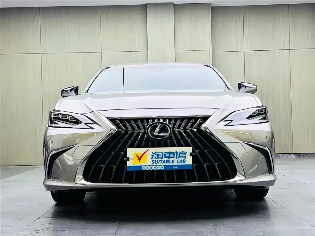 Lexus ES — фото 4