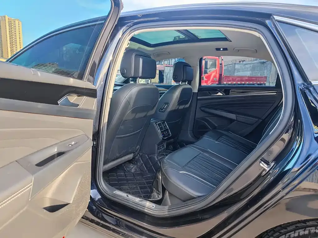 Volkswagen Passat — фото 2