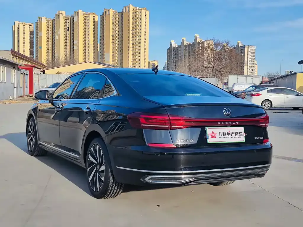 Volkswagen Passat — фото 3