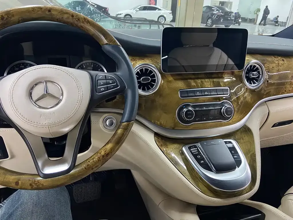Mercedes-Benz Vito — фото 5