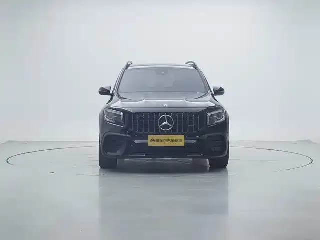 Mercedes-Benz GLB AMG — фото 5