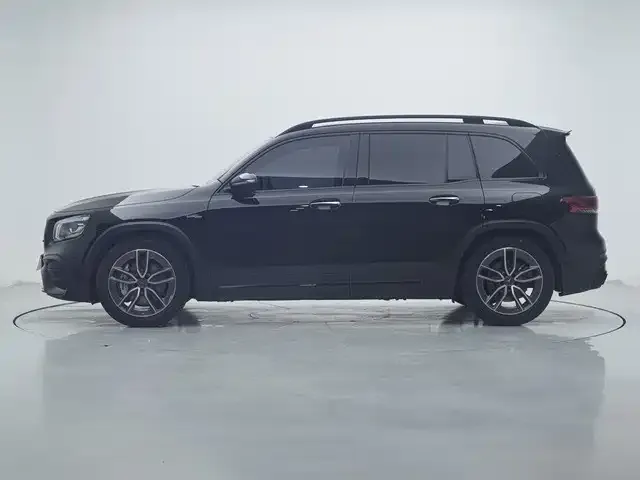 Mercedes-Benz GLB AMG — фото 4