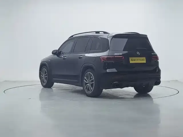 Mercedes-Benz GLB AMG — фото 3