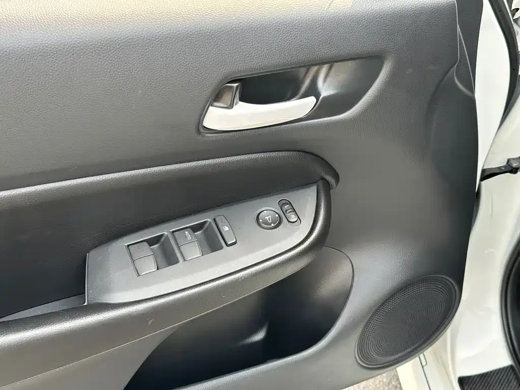 Honda Fit — фото 9