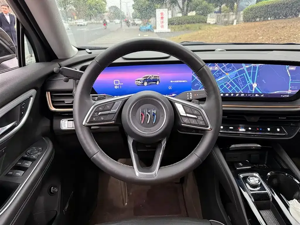 Buick Envision Plus — фото 6