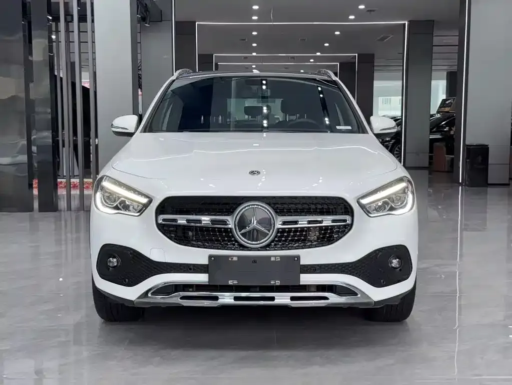 Mercedes-Benz GLA — фото 8