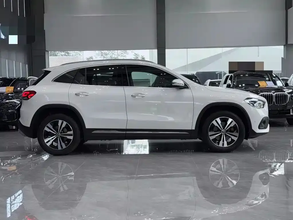 Mercedes-Benz GLA — фото 5