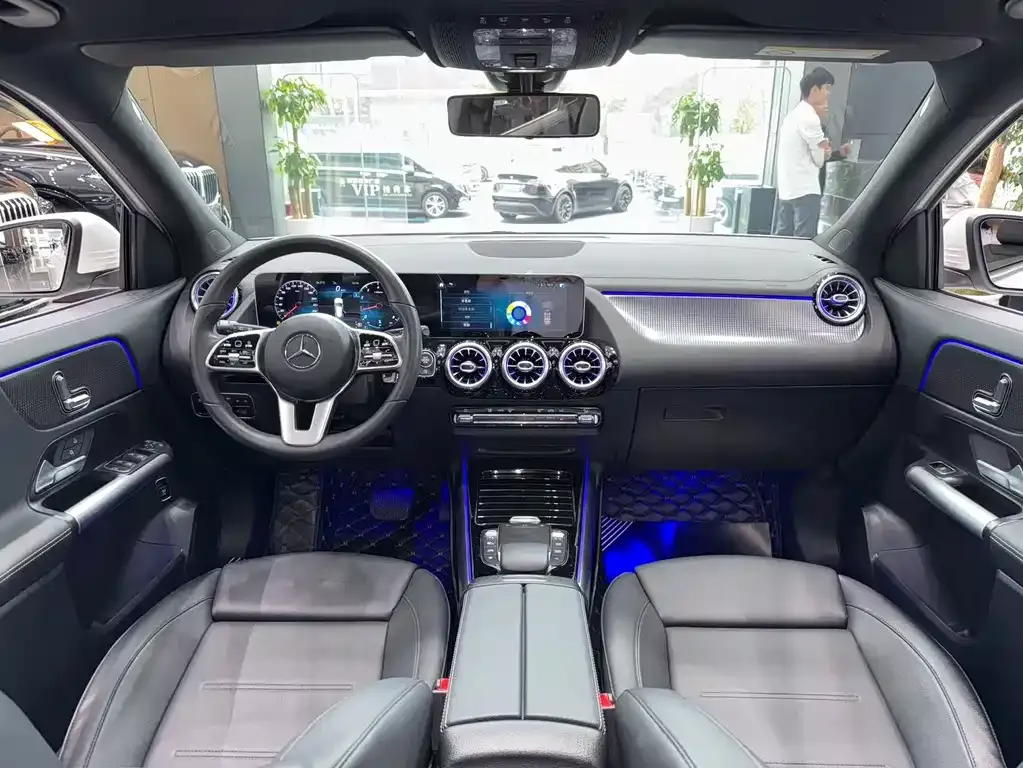 Mercedes-Benz GLA — фото 9