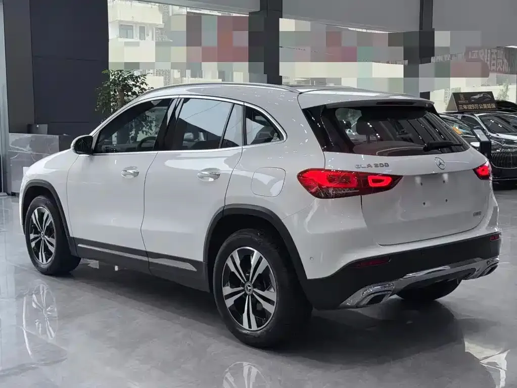 Mercedes-Benz GLA — фото 2