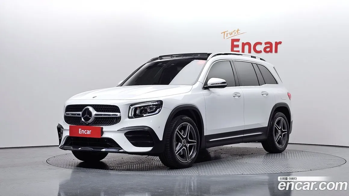 Mercedes-Benz GLB-Class — фото 1