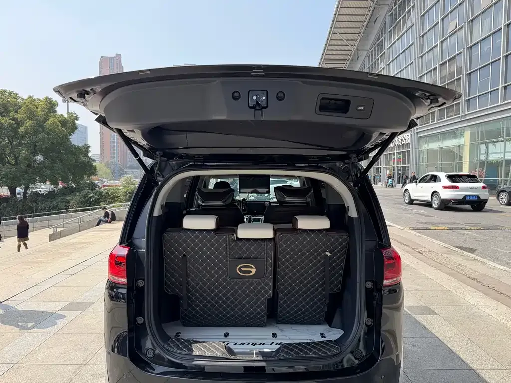 GAC Motor Trumpchi M8 — фото 8