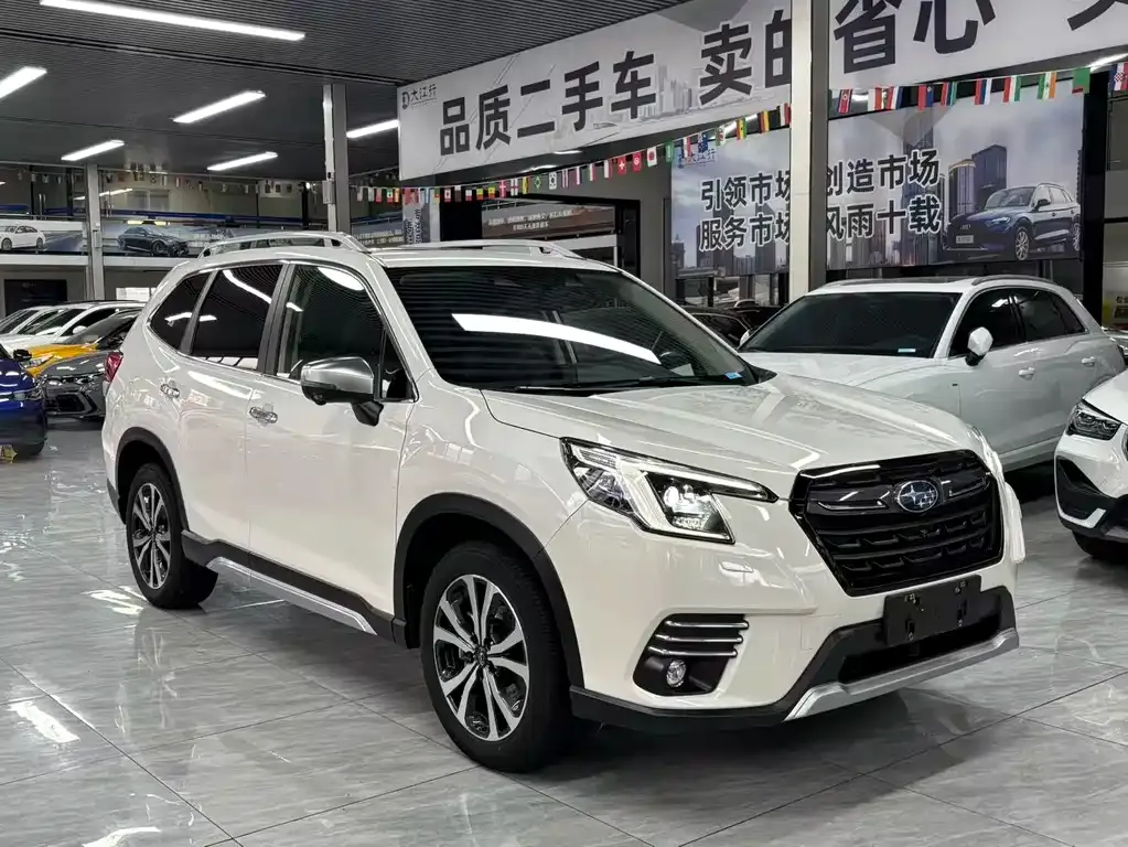 Subaru Forester — фото 8