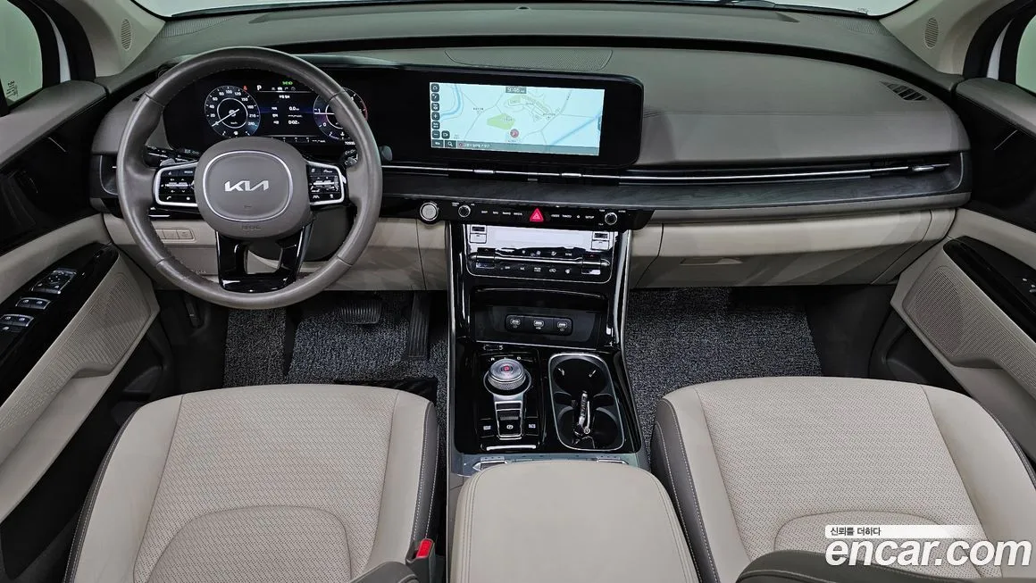 Kia Carnival — фото 10