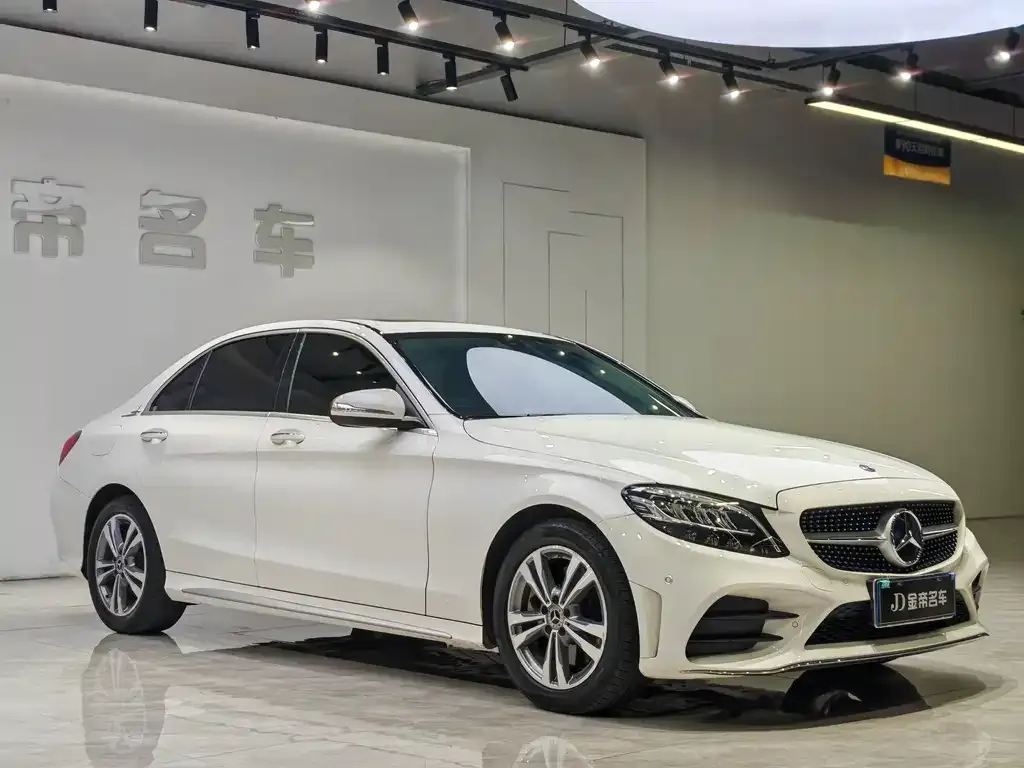 Mercedes-Benz C-Class — фото 7