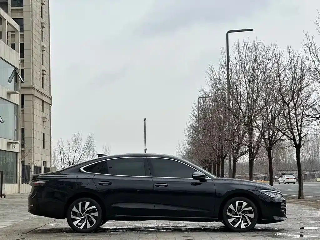 Volkswagen Passat — фото 4