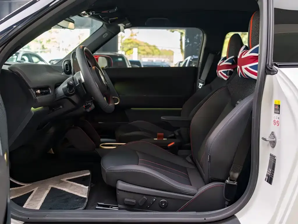 MINI JCW Electric — фото 7