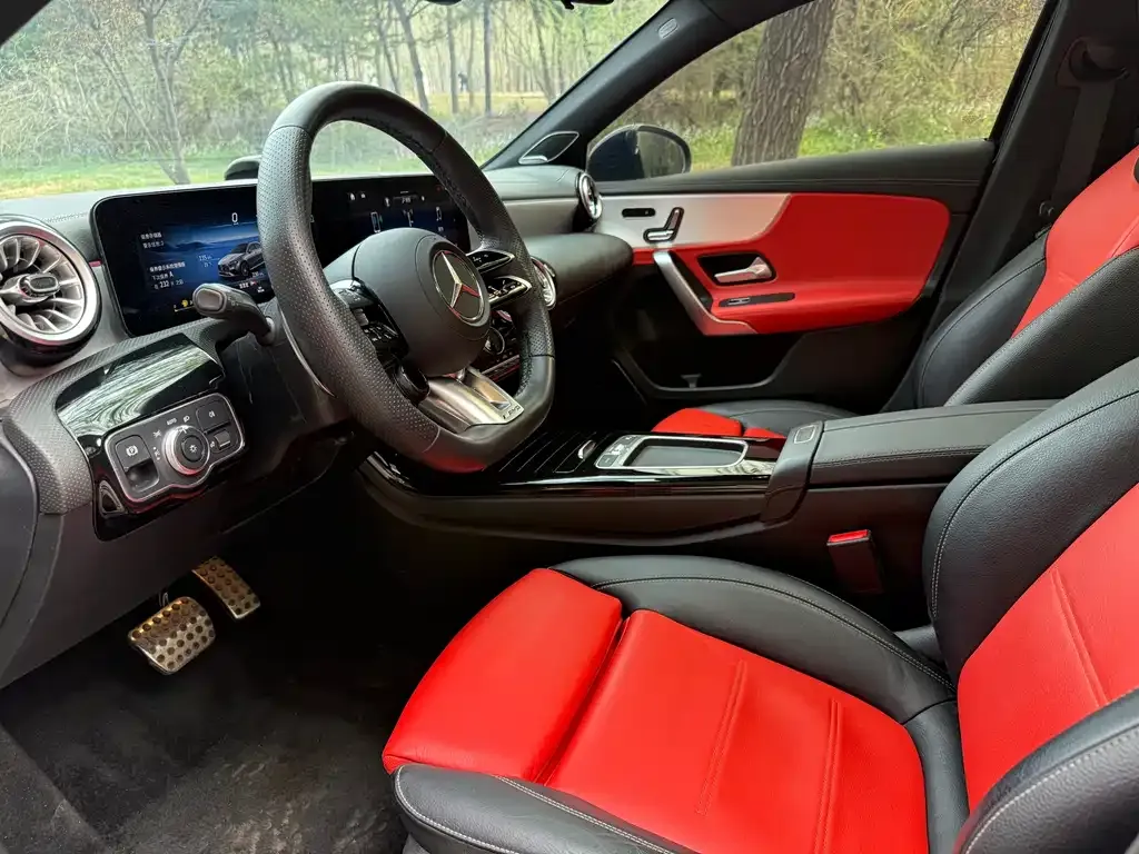 Mercedes-Benz A-Class AMG — фото 4
