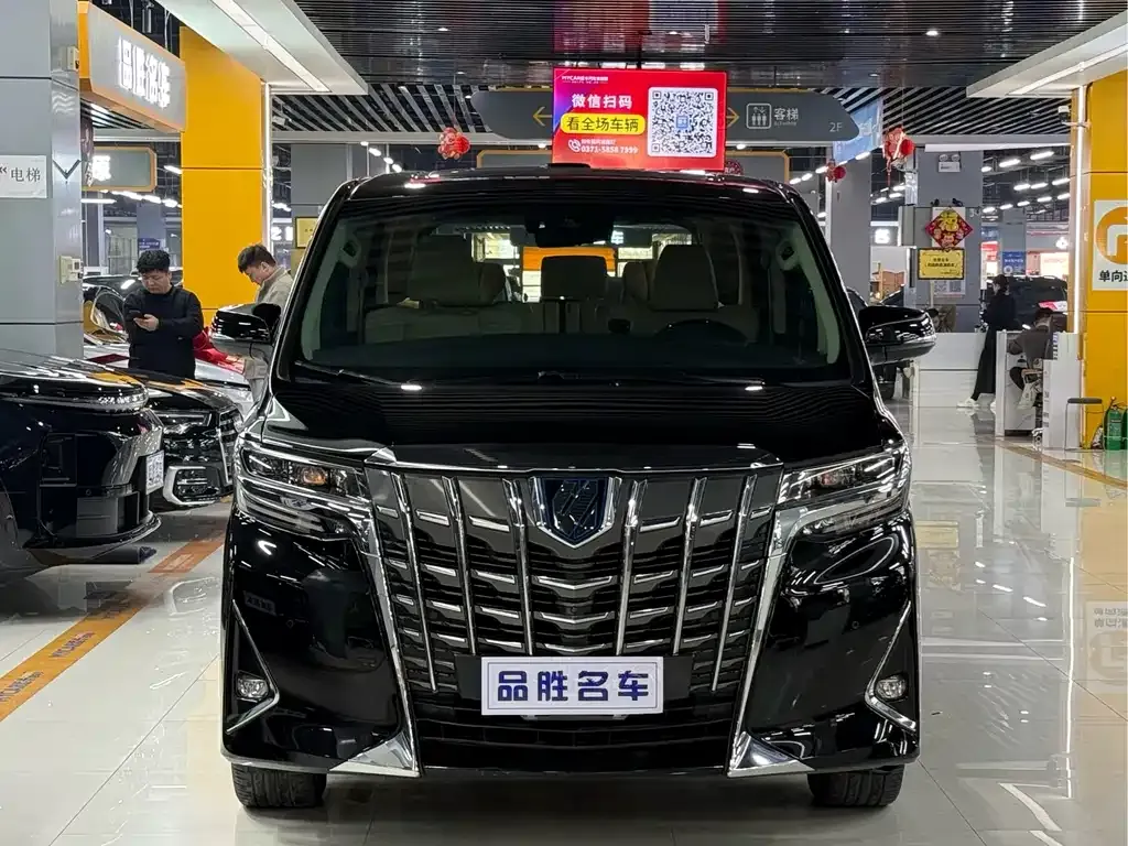Toyota Alphard — фото 10