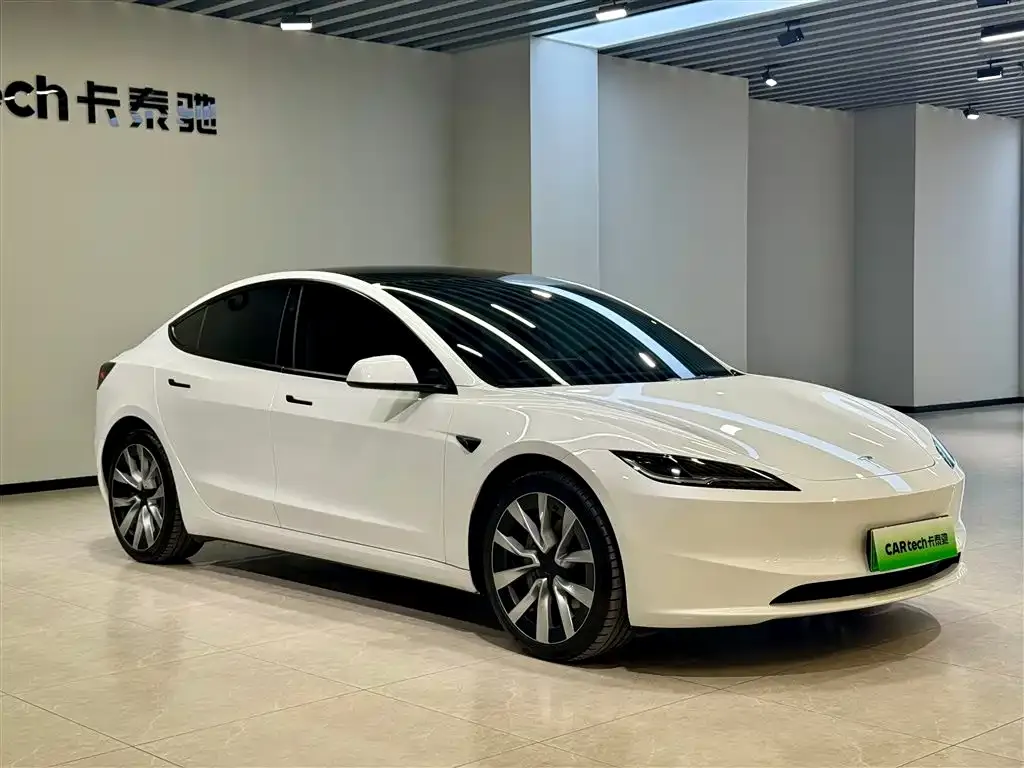 Tesla Model 3 — фото 5