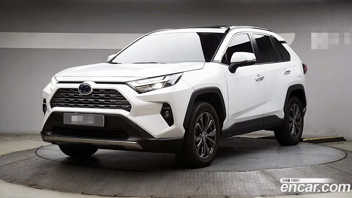 Toyota RAV4 — фото 6