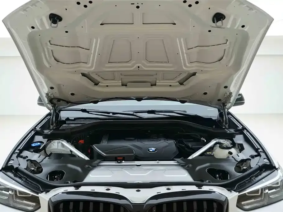 BMW X3 — фото 9