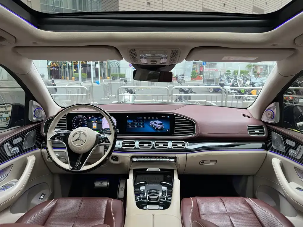 Mercedes-Benz GLS — фото 9