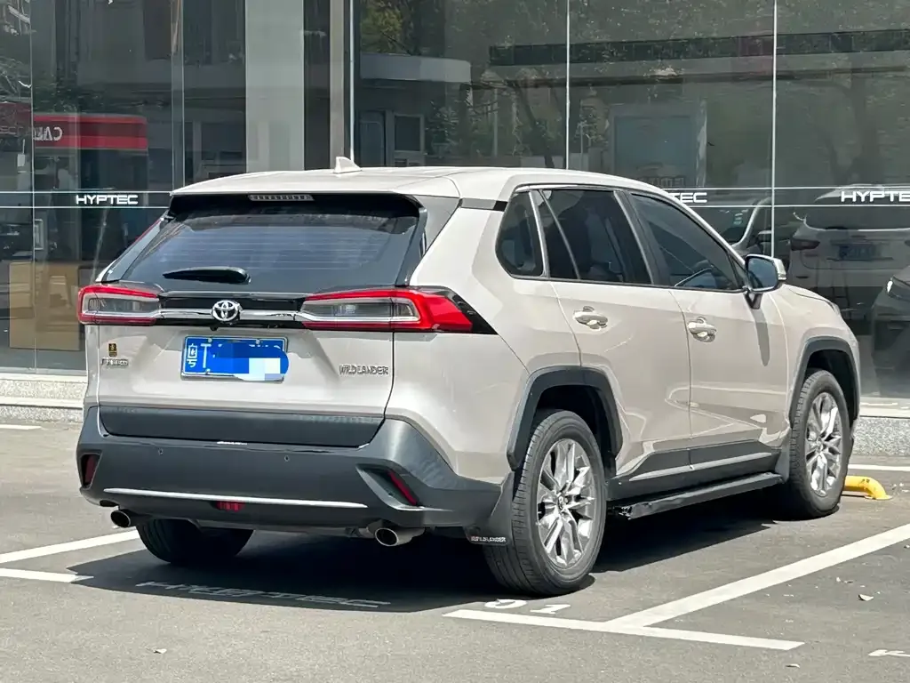 Toyota Wildlander — фото 4