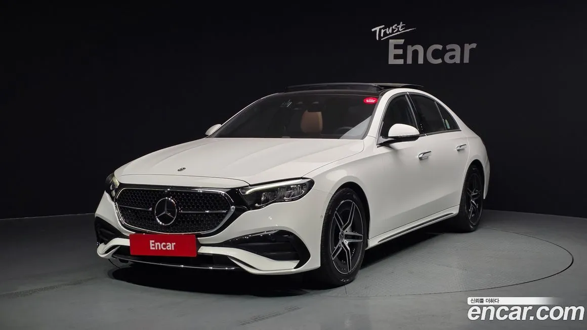 Mercedes-Benz E-Class — фото 1