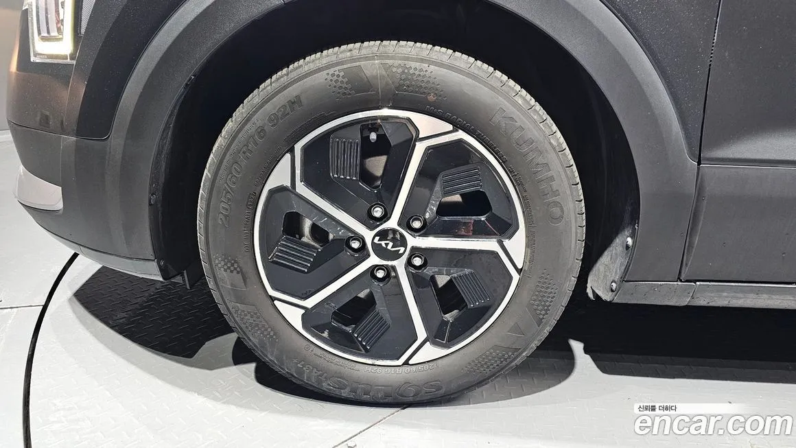 Kia Niro — фото 3