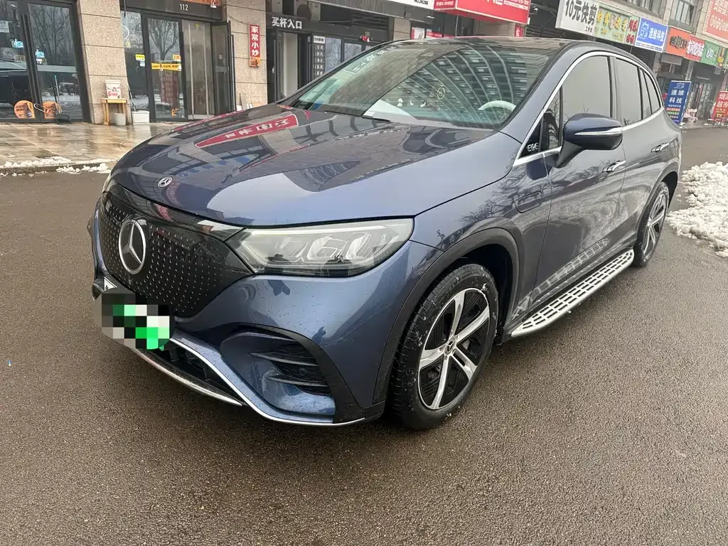 Mercedes-Benz EQE SUV — фото 1