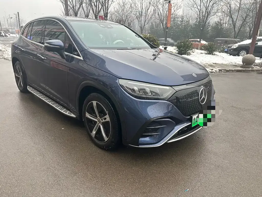 Mercedes-Benz EQE SUV — фото 4