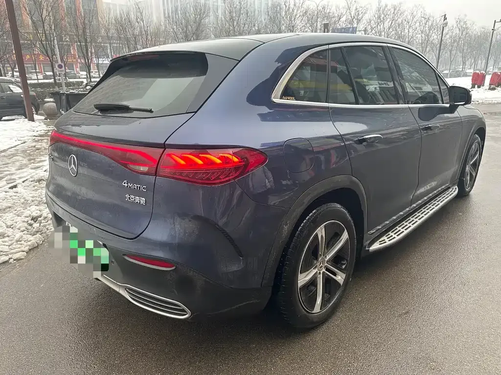Mercedes-Benz EQE SUV — фото 6