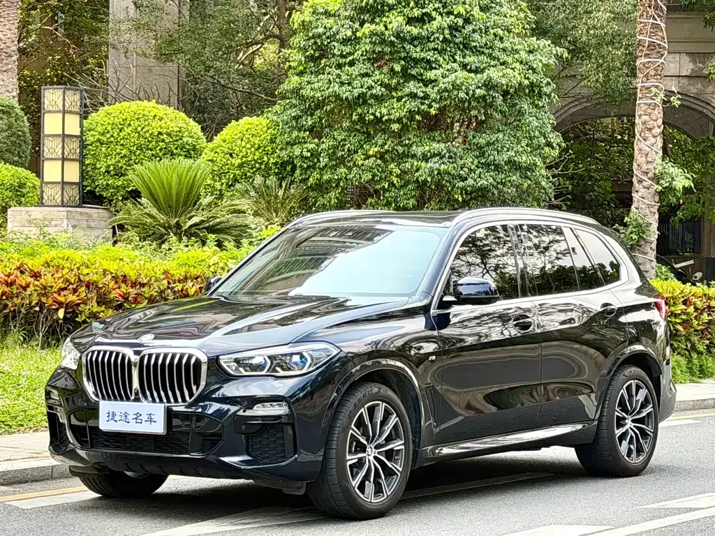 BMW X5 (Import) — фото 1