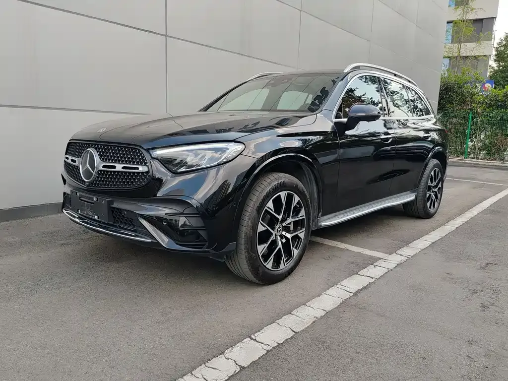Mercedes-Benz GLC PHEV — фото 1