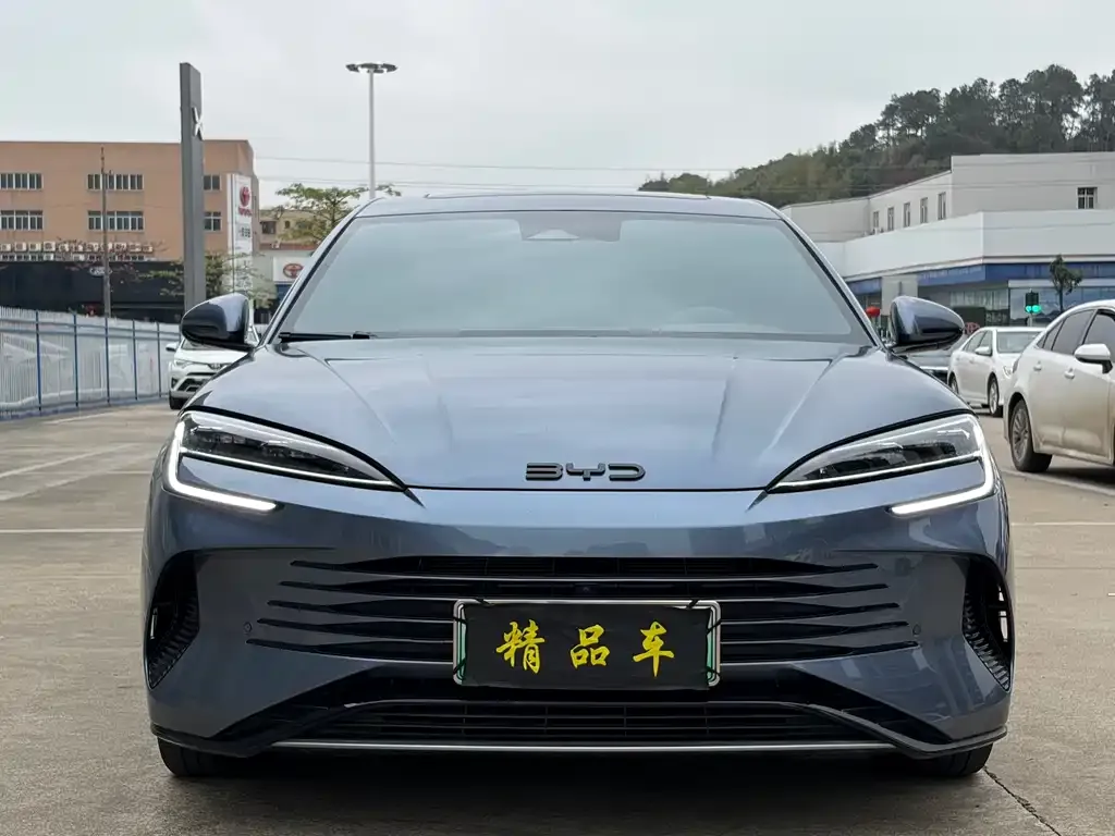 BYD Seal — фото 7