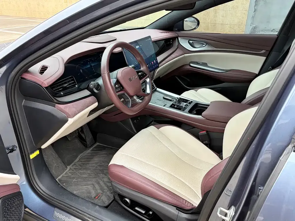 BYD Seal — фото 4