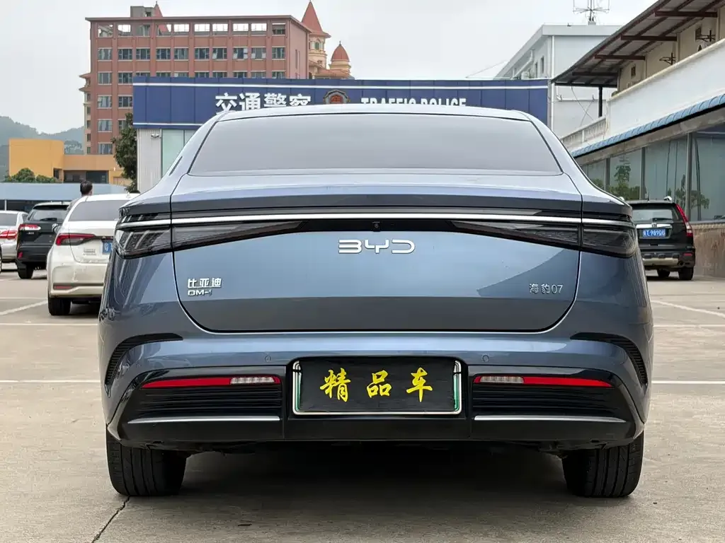 BYD Seal — фото 2