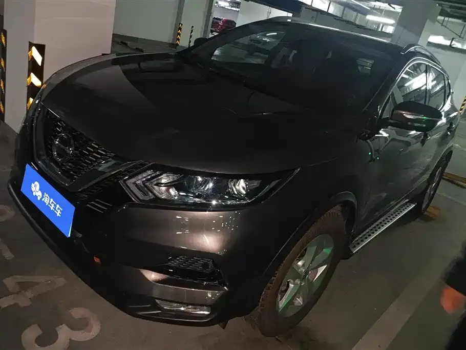 Nissan Qashqai — фото 1